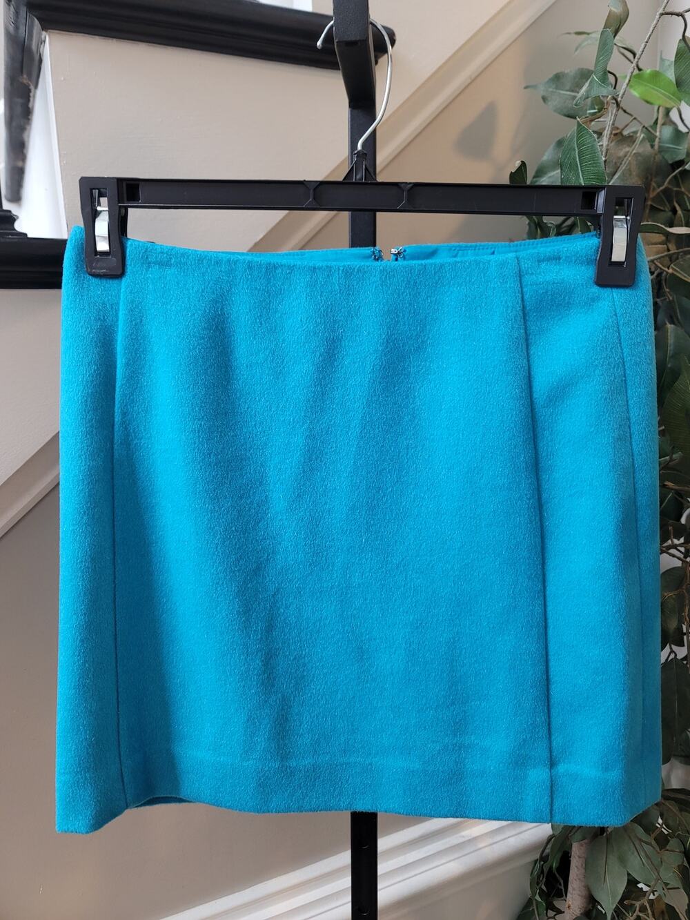 The Limited Mini Skirt Women's Size 0 Blue Fully Lined Back Zipper Straight Cut